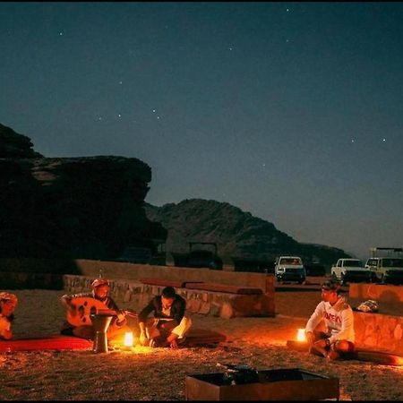 Bedouin Adventure & Tours Hotel Wadi Rum Bagian luar foto