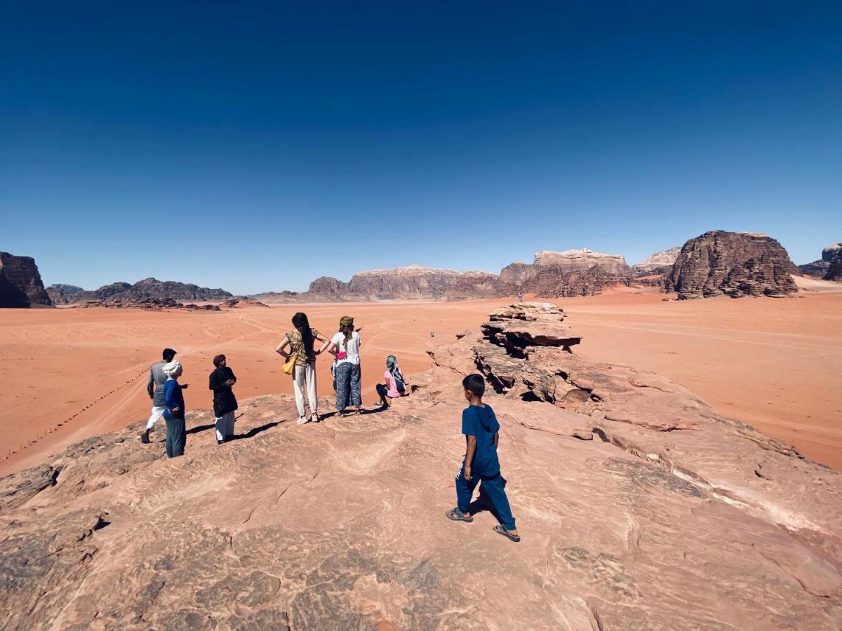 Bedouin Adventure & Tours Hotel Wadi Rum Bagian luar foto