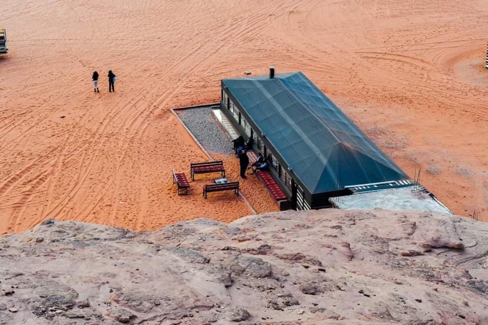 Bedouin Adventure & Tours Hotel Wadi Rum Bagian luar foto