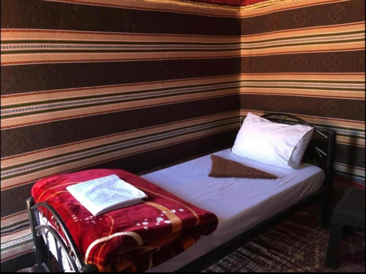 Bedouin Adventure & Tours Hotel Wadi Rum Bagian luar foto