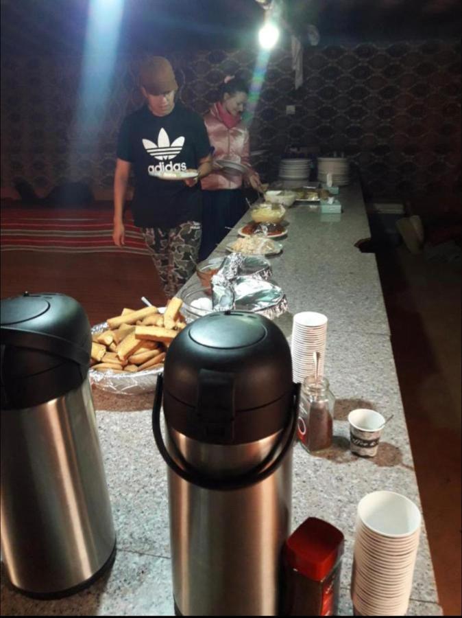 Bedouin Adventure & Tours Hotel Wadi Rum Bagian luar foto